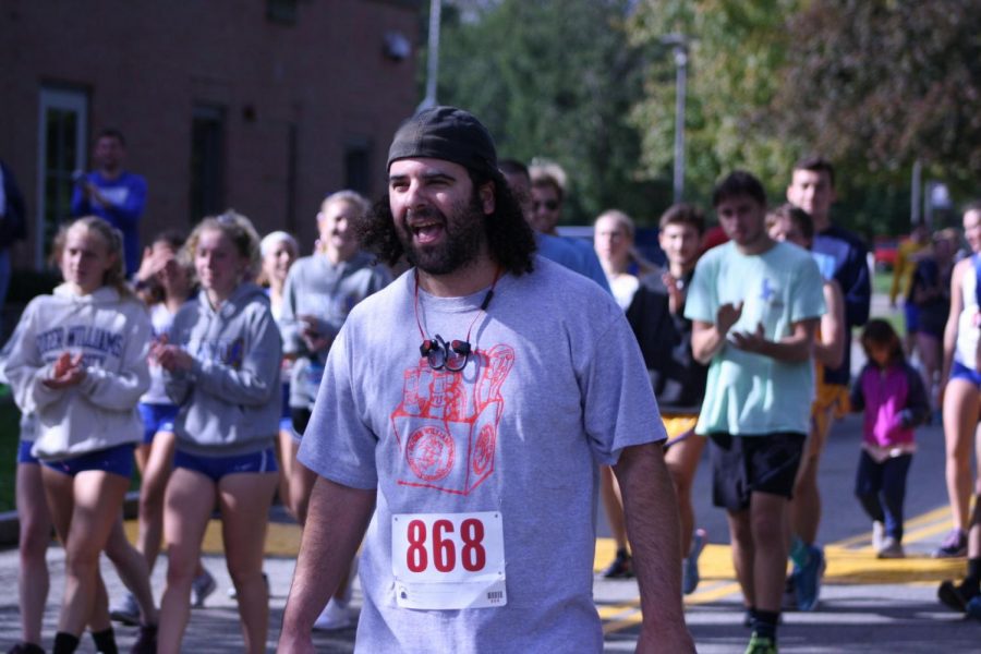 Alumni race through campus has special meaning for one former runner